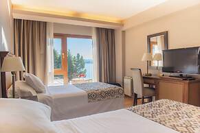 Cacique Inacayal Lake & Spa Hotel