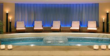 Cacique Inacayal Lake & Spa Hotel