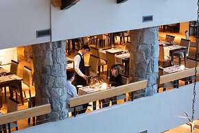 Cacique Inacayal Lake & Spa Hotel