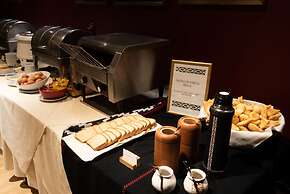 Cacique Inacayal Lake & Spa Hotel