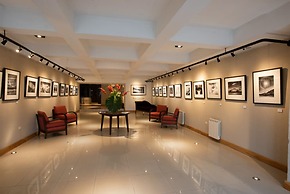 Cacique Inacayal Lake & Spa Hotel