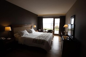 Cacique Inacayal Lake & Spa Hotel