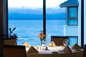 Cacique Inacayal Lake & Spa Hotel