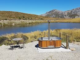 Lake Stella Mountain Retreat