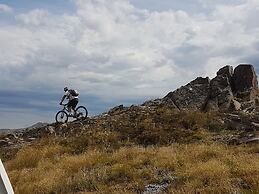 Lake Stella Mountain Retreat