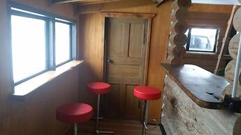 Lake Stella Mountain Retreat