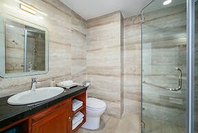 Sunny Ocean Hotel & Spa