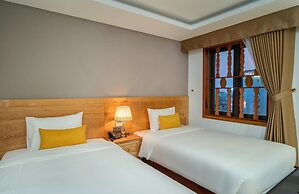 Sunny Ocean Hotel & Spa