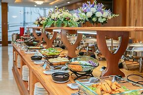 Sunny Ocean Hotel & Spa