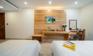 Sunny Ocean Hotel & Spa