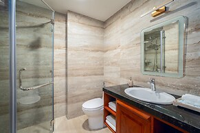 Sunny Ocean Hotel & Spa