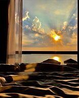 Sunny Ocean Hotel & Spa