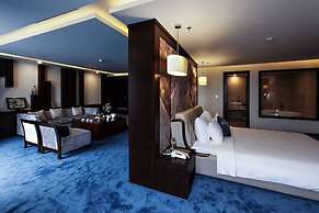 Central Luxury Ha Long Hotel