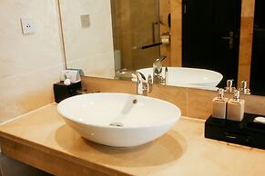 Central Luxury Ha Long Hotel