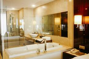 Central Luxury Ha Long Hotel