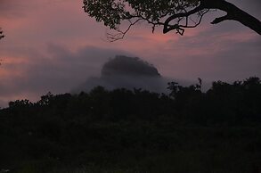 Sigiriya King's Resort