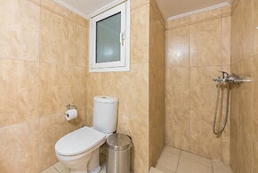 Victoria Familia Apartments