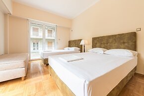 Victoria Familia Apartments