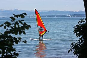 Schiff am See