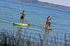 Schiff am See