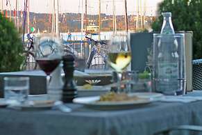 Schiff am See
