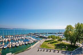 Schiff am See