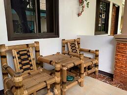 St Vincent Cottages Dee and Timmy Side