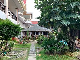 St Vincent Cottages Dee and Timmy Side