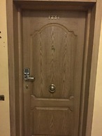 Pool View Apart At British Resort 1334