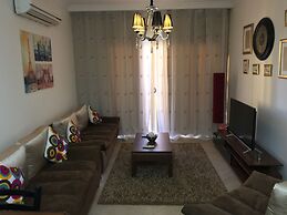 Pool View Apart At British Resort 1334