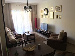 Pool View Apart At British Resort 1334