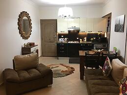 Pool View Apart At British Resort 1334