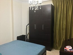 Pool View Apart At British Resort 1532