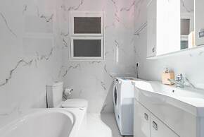 Victoria Queens Palace Apartments