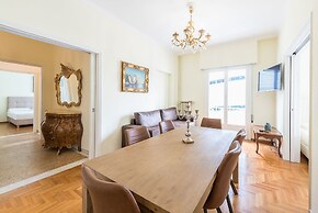 Victoria Queens Palace Apartments