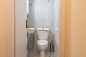 Victoria Queens Palace Apartments