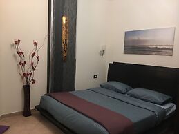 Pool View Apart At British Resort 252