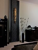 Pool View Apart At British Resort 252