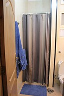 Pool View Apart At British Resort 252