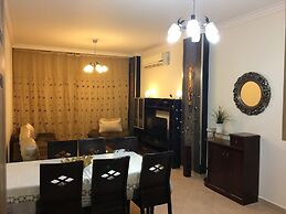 Pool View Apart At British Resort 252