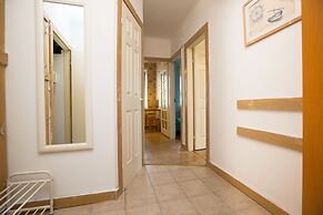 Domumetro on Profsoyuznoya Street