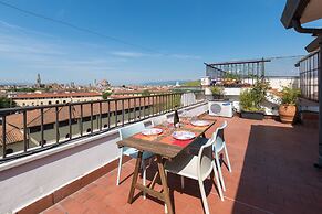 Flospirit - Penthouse with City View