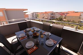 Apartments & Rooms Danivan Pool Villas