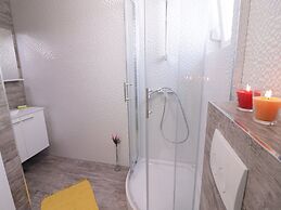 Apartments & Rooms Danivan Pool Villas