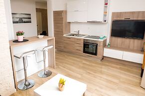 Apartments & Rooms Danivan Pool Villas