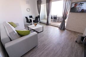 Apartments & Rooms Danivan Pool Villas