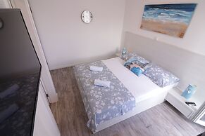 Apartments & Rooms Danivan Pool Villas