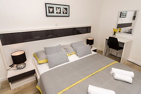 Apartments & Rooms Danivan Pool Villas