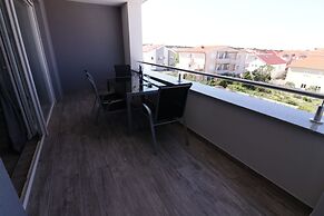 Apartments & Rooms Danivan Pool Villas