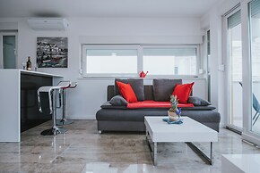 Apartments & Rooms Danivan Pool Villas